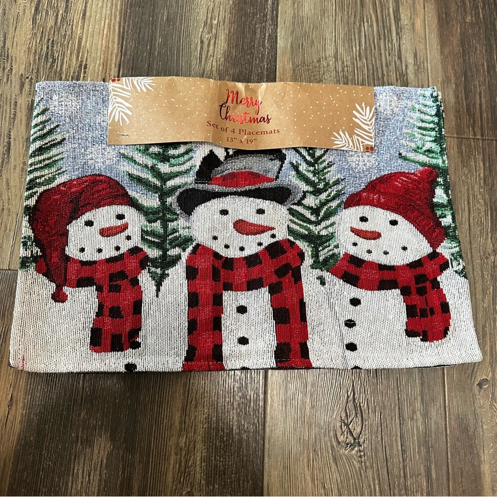 Trio Snowmen tapestry Christmas placemats set of 4 13"x19" NEW winter decor